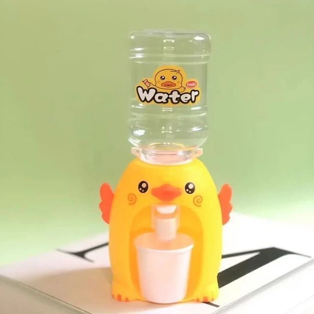 Mini Duck Water Dispenser Toy Drinking Fountain – Cute Yellow Duck Design with Realistic Water Flow, Eco-Friendly ABS Material, Battery Operated Kids Pretend Play Toy Gift with Cups for Boys and Girls, Age 3+